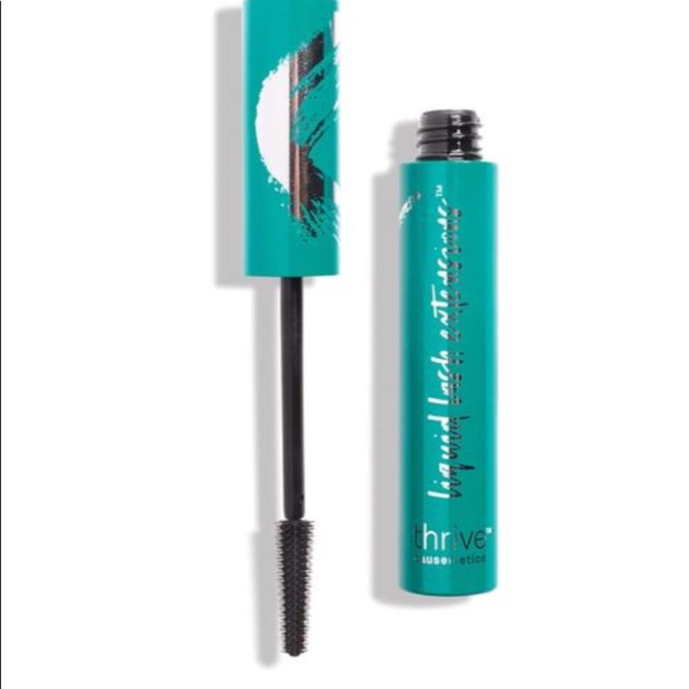 Thrive mascara in Brynn